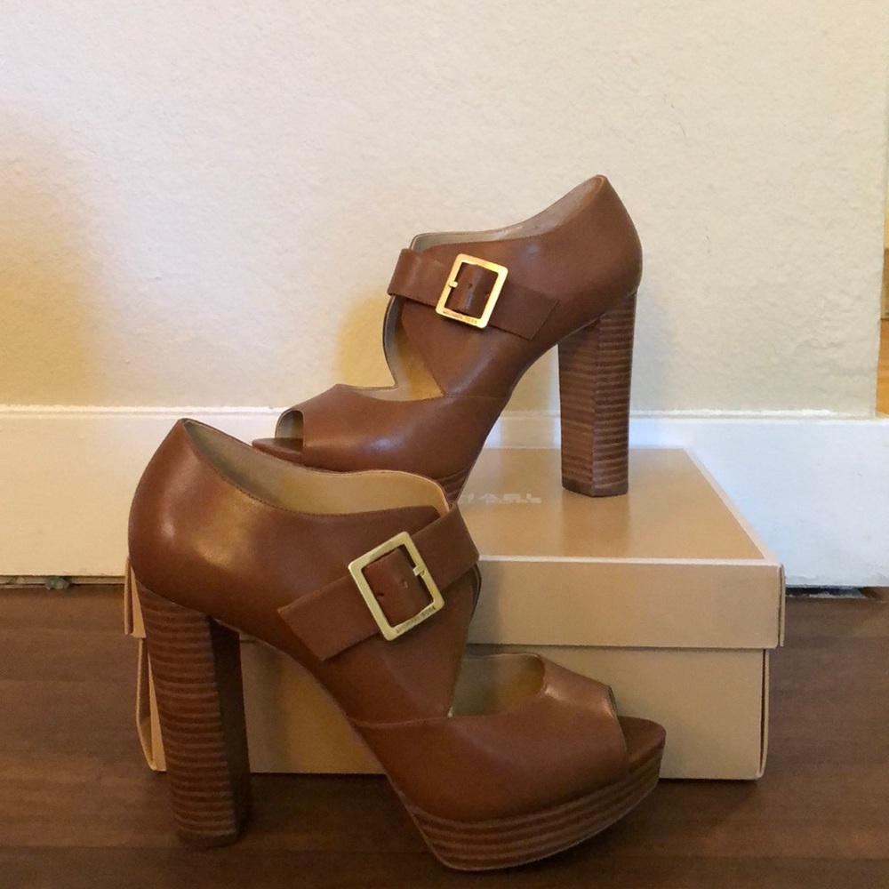 Mary Jane Style Heels